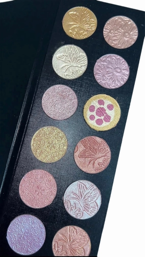 12 PAN HIGHLIGHTER/ BLUSH TOPPER PALETTE