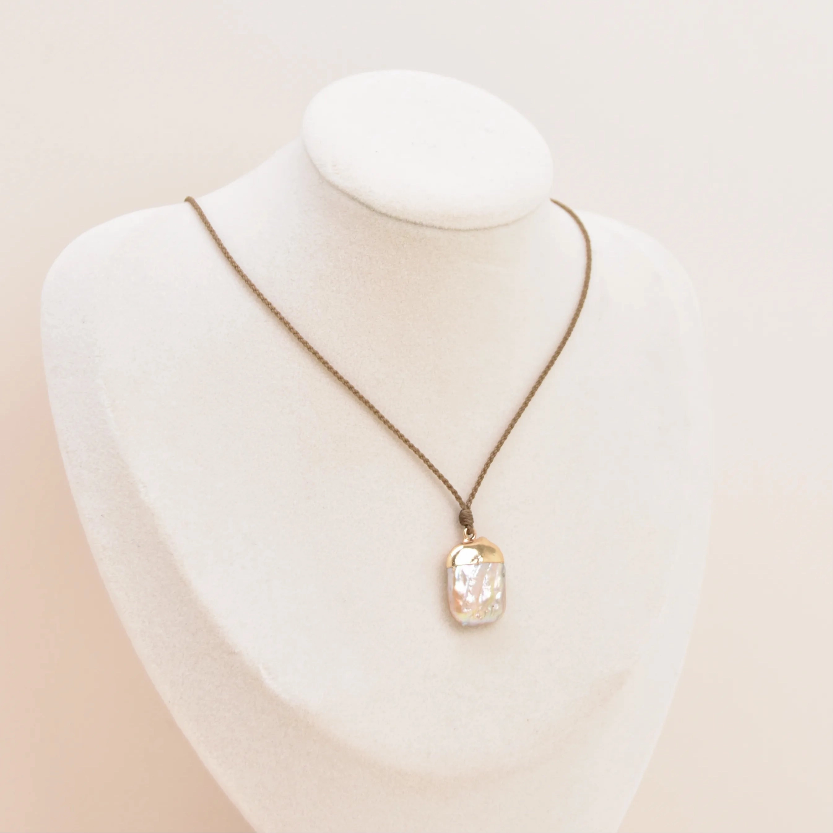 *LIMITED* Gold Plated Blush Pearl Drop Necklaces