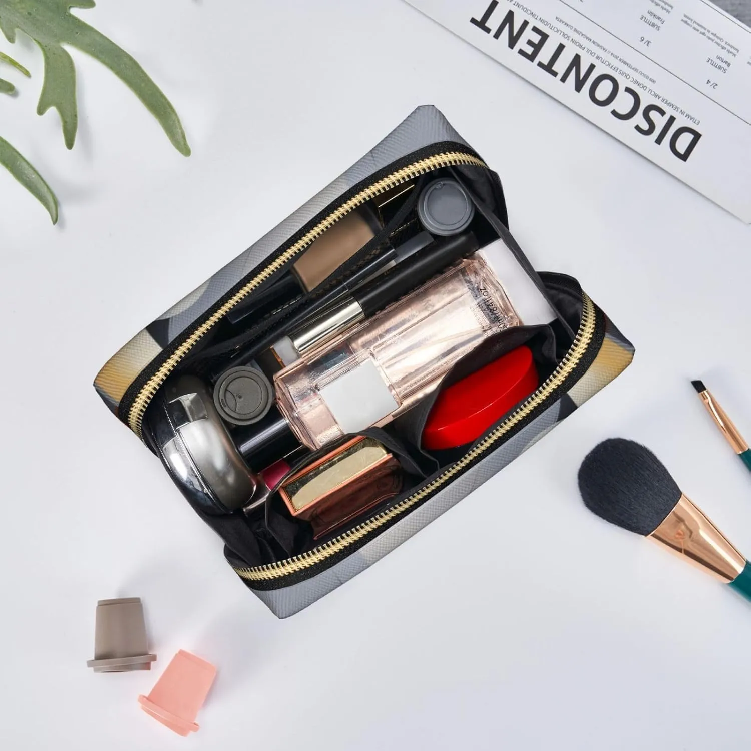 Abstract Gray Printed Small Makeup Bag,Travel Cosmetic Bag Purse with Zipper,Water-resistant Makeup Organizer Bag for Women