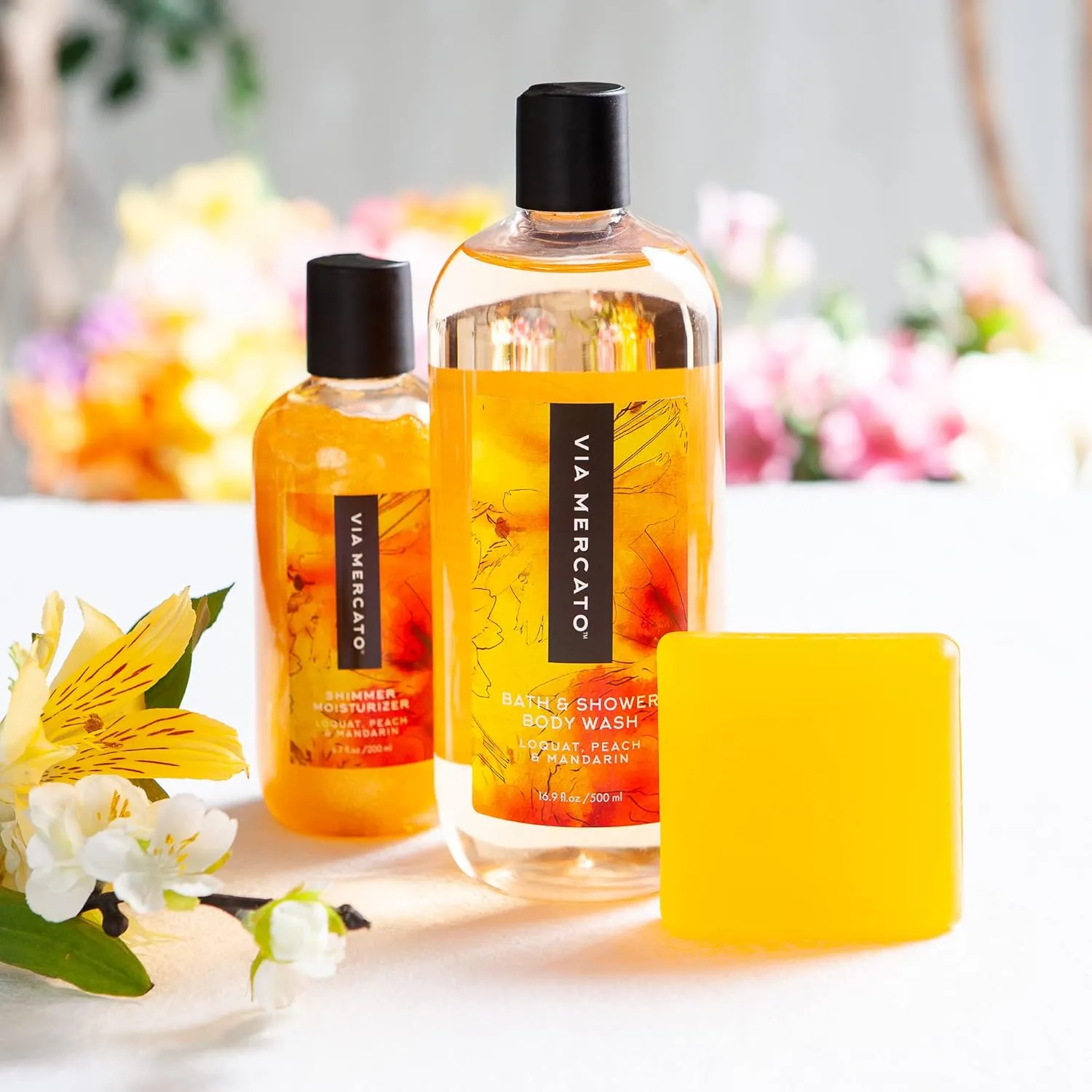 Bella Collection, Hydrates & Invigorates, Shower Gel, 500 ML, No. 1 - Loquat, Peach & Mandarin