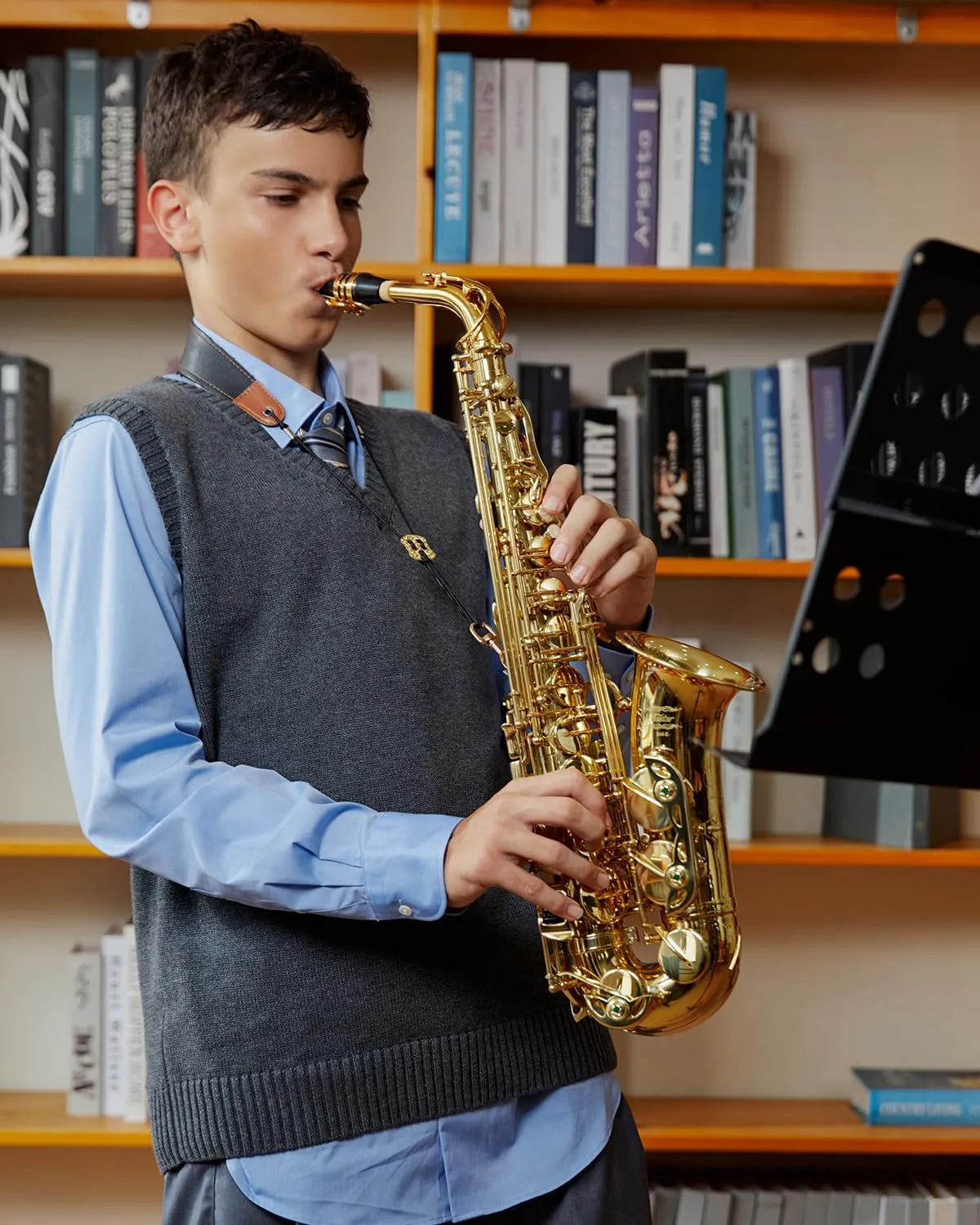 Eastar AS-Ⅱ Student Alto Saxophone E Flat Gold Lacquer Alto Beginner Sax Full Kit With Carrying Sax Case Mouthpiece Straps Reeds Stand