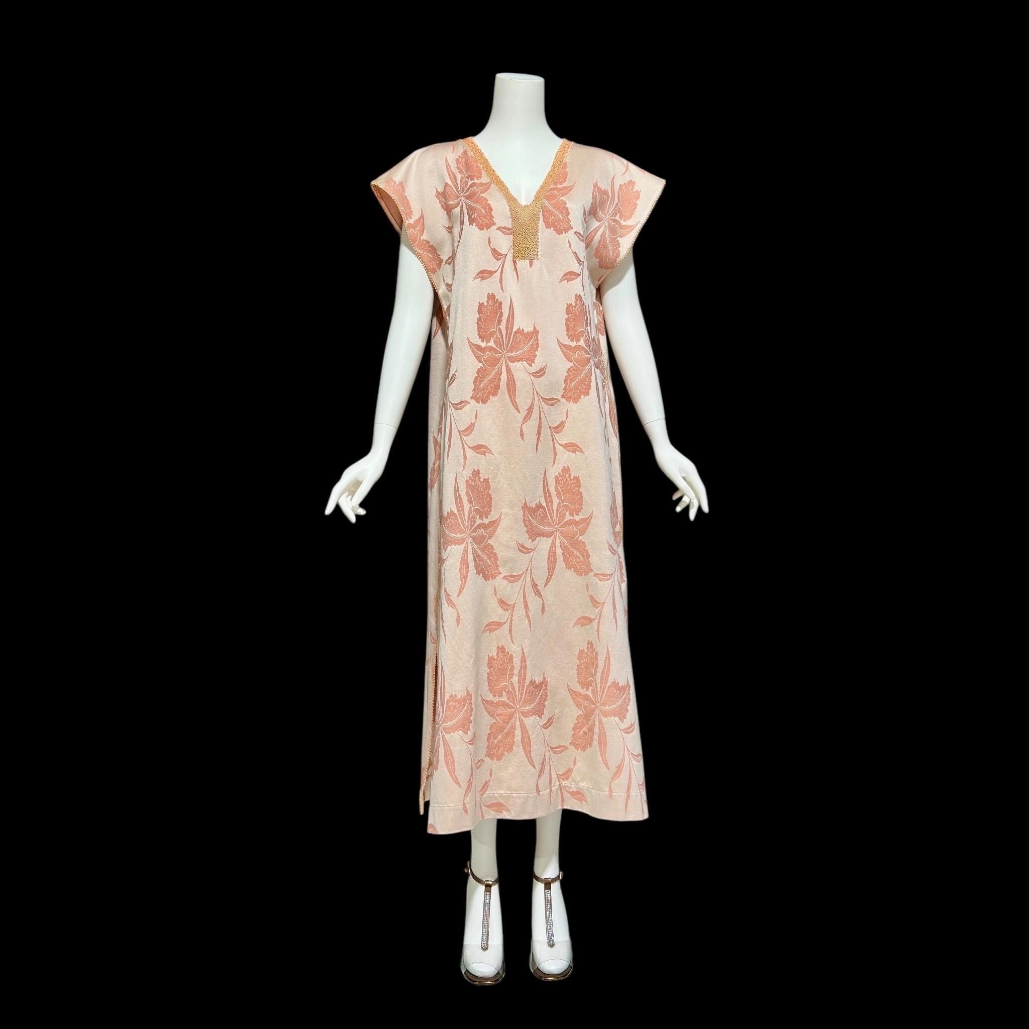 FERNANDO SANCHEZ, vintage 1970s caftan dress, peach brushed cotton Orchid print Kaftan House Dress