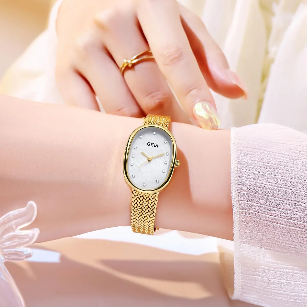 Gosasa Elegant Women's Quartz Watch - Oval Dial, Slim & Cute, Modern Minimalist Design, 30m Waterproof, Mother-of-Pearl Face, Adjustable Stainless Steel Mesh Band