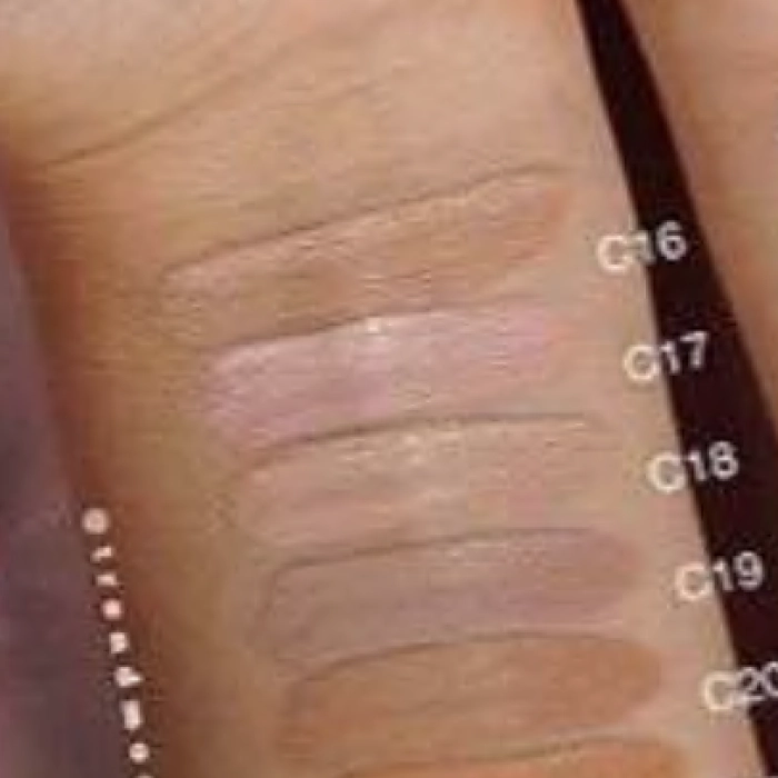Jeffree Star Cosmetics Magic Star Liquid Concealer - C16