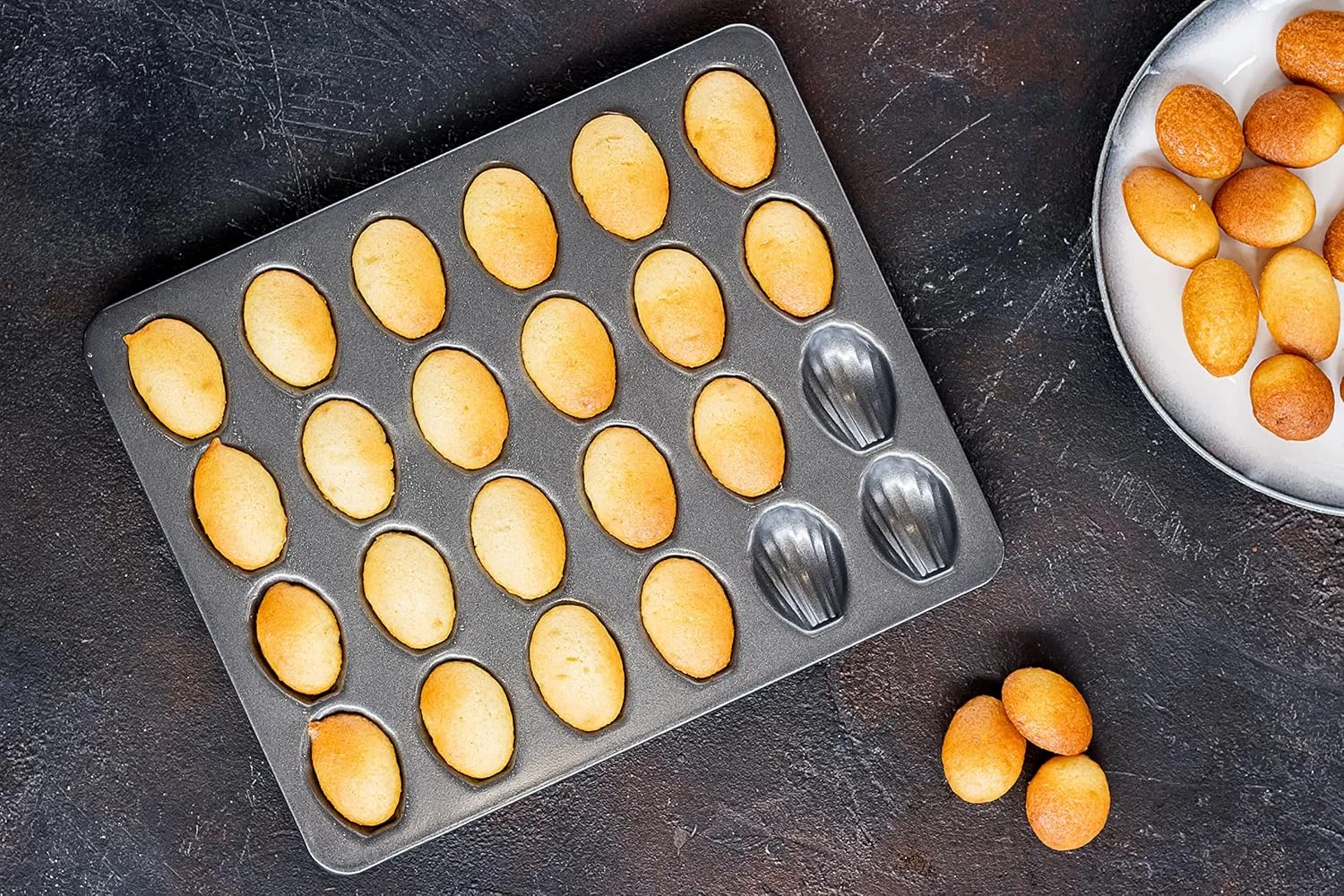 Kitchen Craft MasterClass KCMCHB92 Madeleine Tray with PFOA Non Stick, Robust 1mm Carbon Steel, 24 Hole Cake Mould, Grey