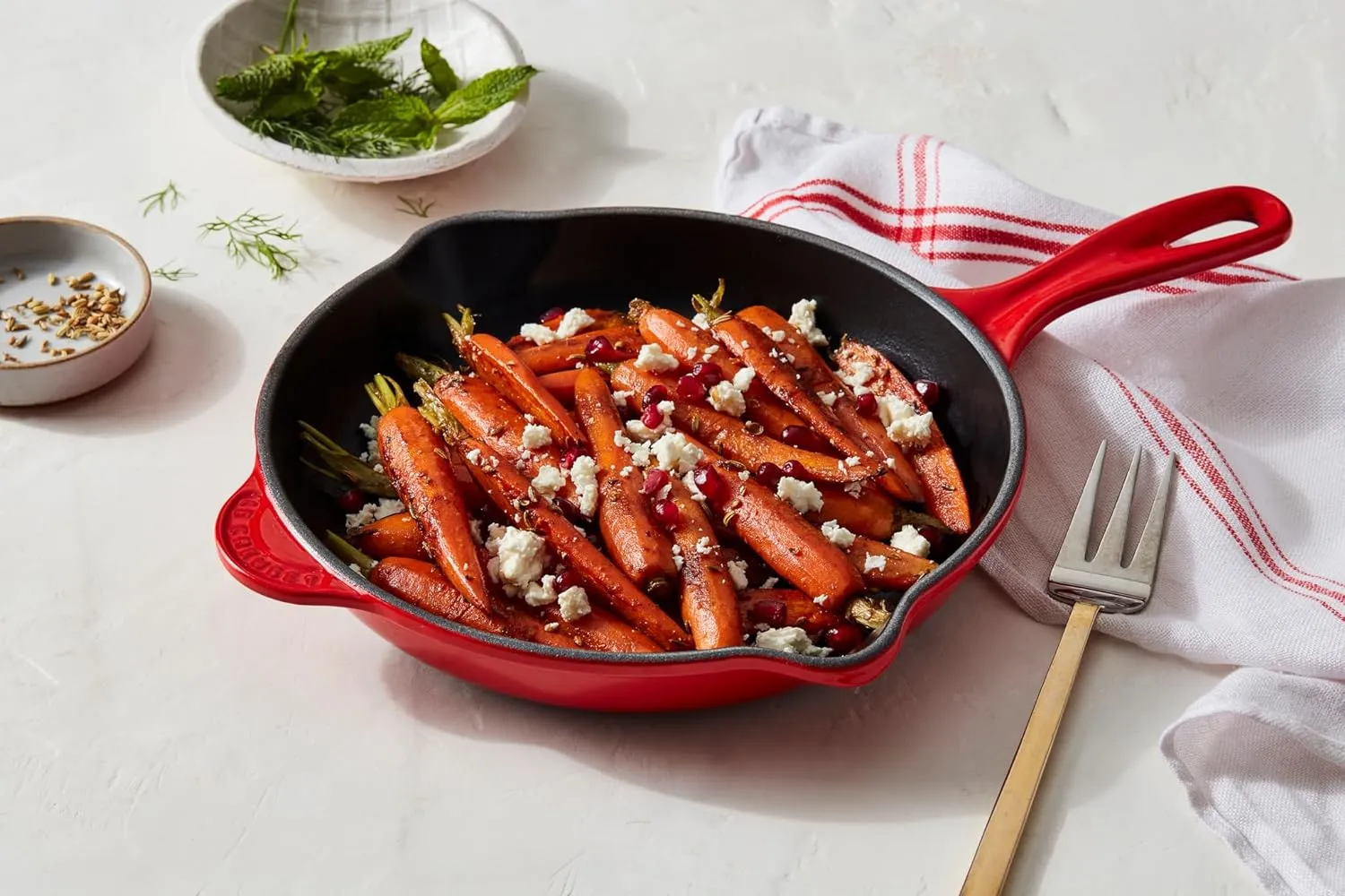 Le Creuset Classic Cast Iron Handle Skillet, 9", Cerise