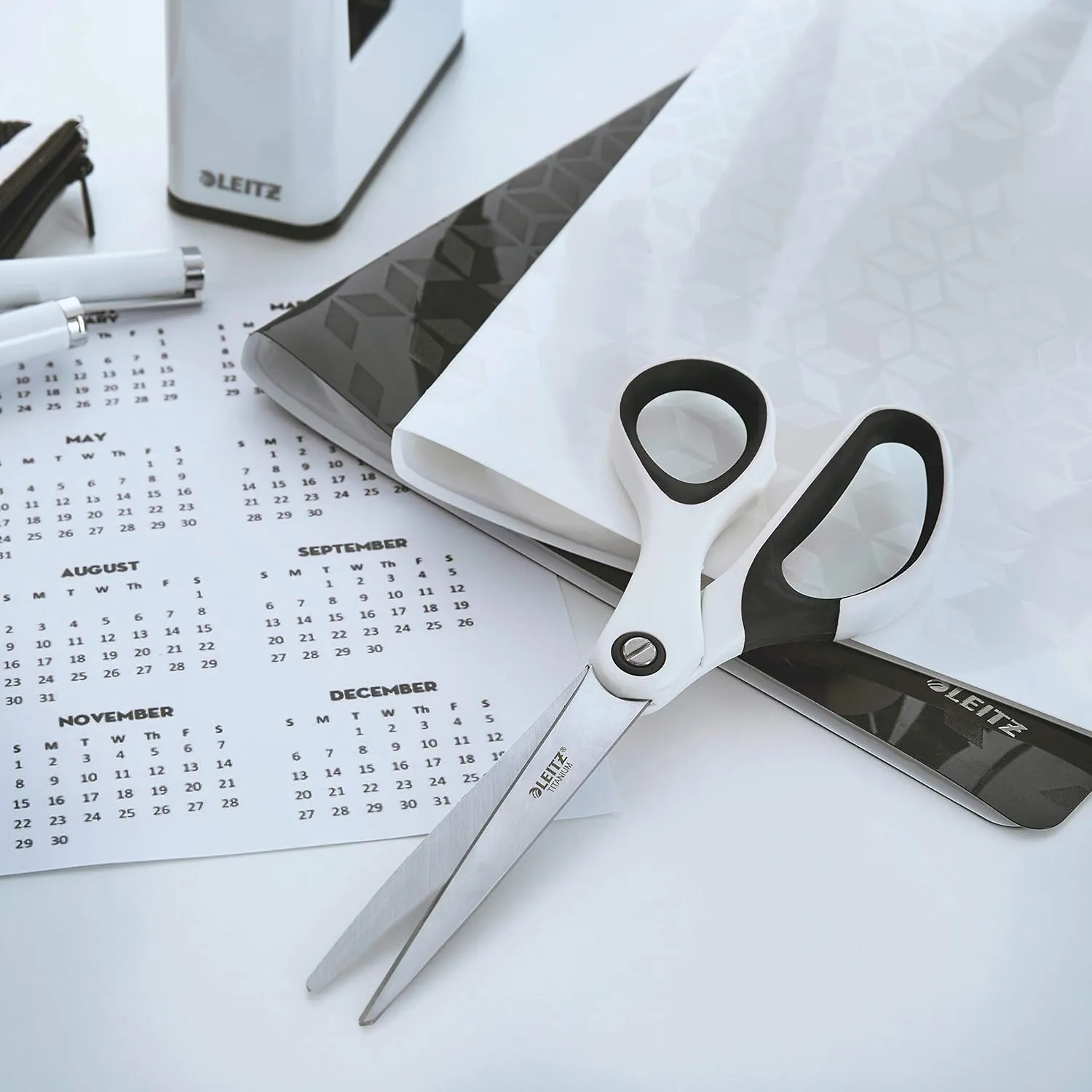 Leitz Titanium Scissors, Right or Left Handed Ambidextrous, 6.7 x 1.5 x 15 cm, Office Stationary, Ergonomic Handle, WOW Range, Pearl White