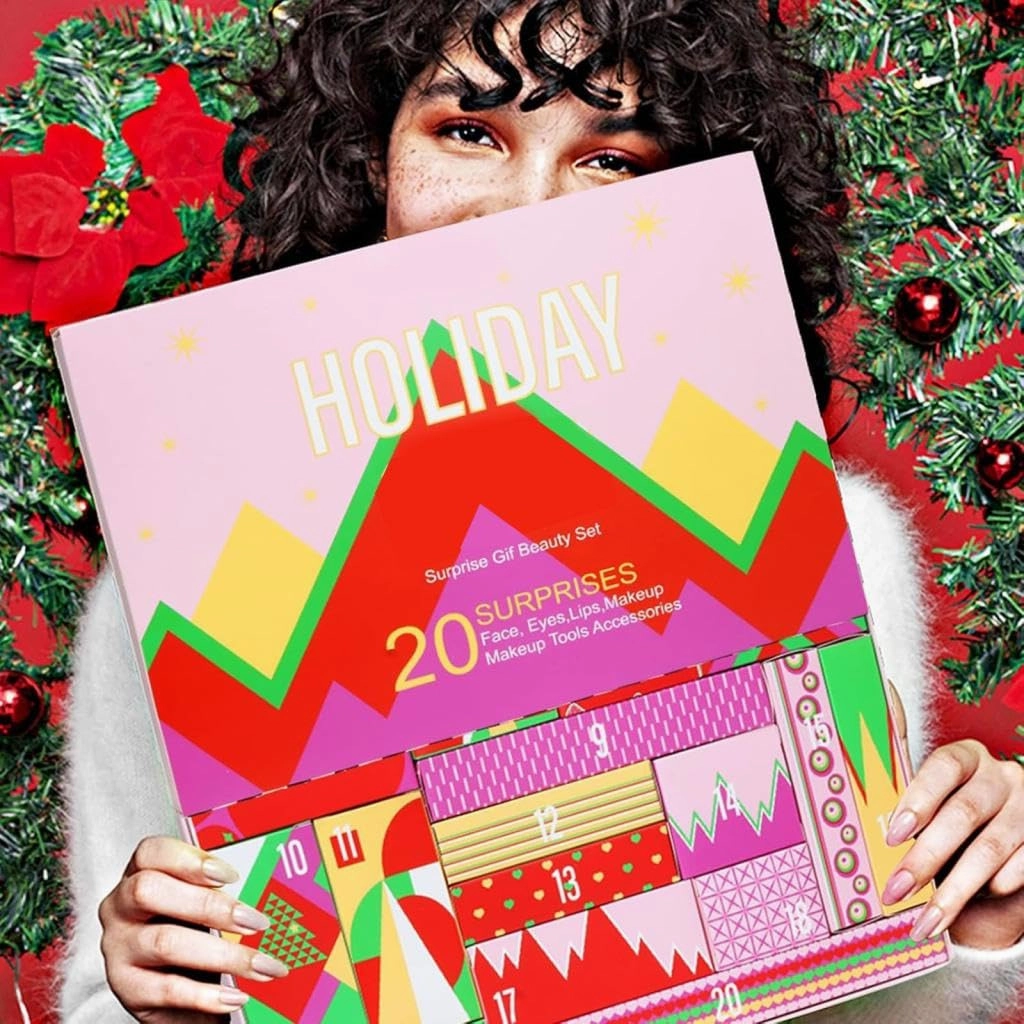 Makeup Christmas Set 2024, 24 Days Of Christmas Set Beauty, Makeup Kit Includes Brush Eyeshadow Lip Gloss Christmas Countdown Set Gifts for Women Girls