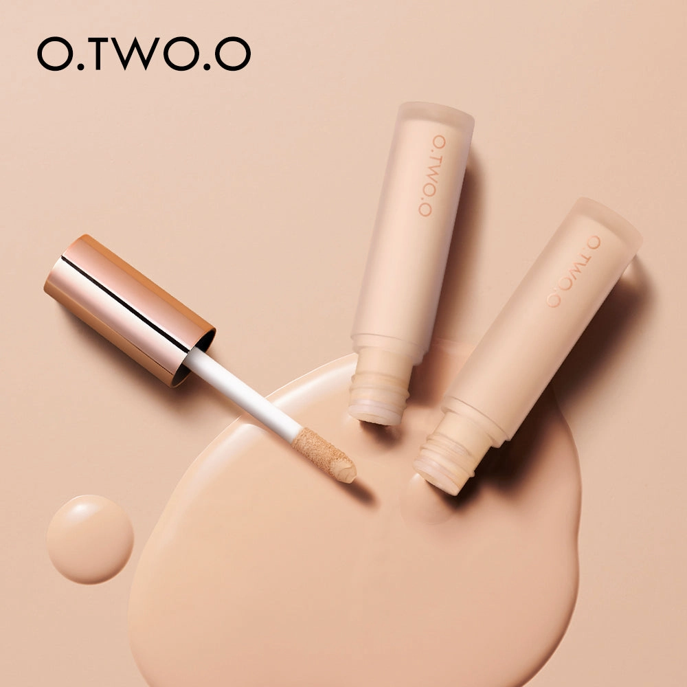 O.TWO.O Seamless Coverage Liquid Concealer