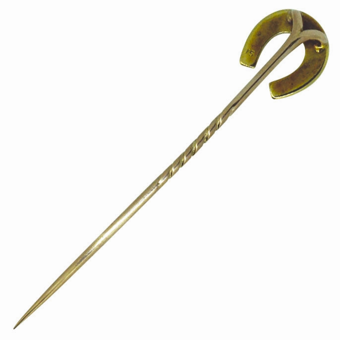 Pearl Horse Shoe Tie Pin