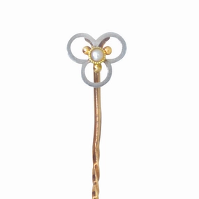 Pearl Trefoil Tie Pin