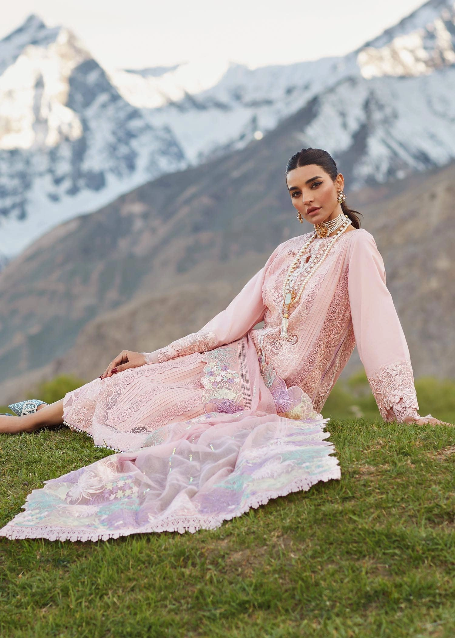 Restocked/Crimson Luxury Lawn 23/Vol 2/Pleated Perfection - D4 B