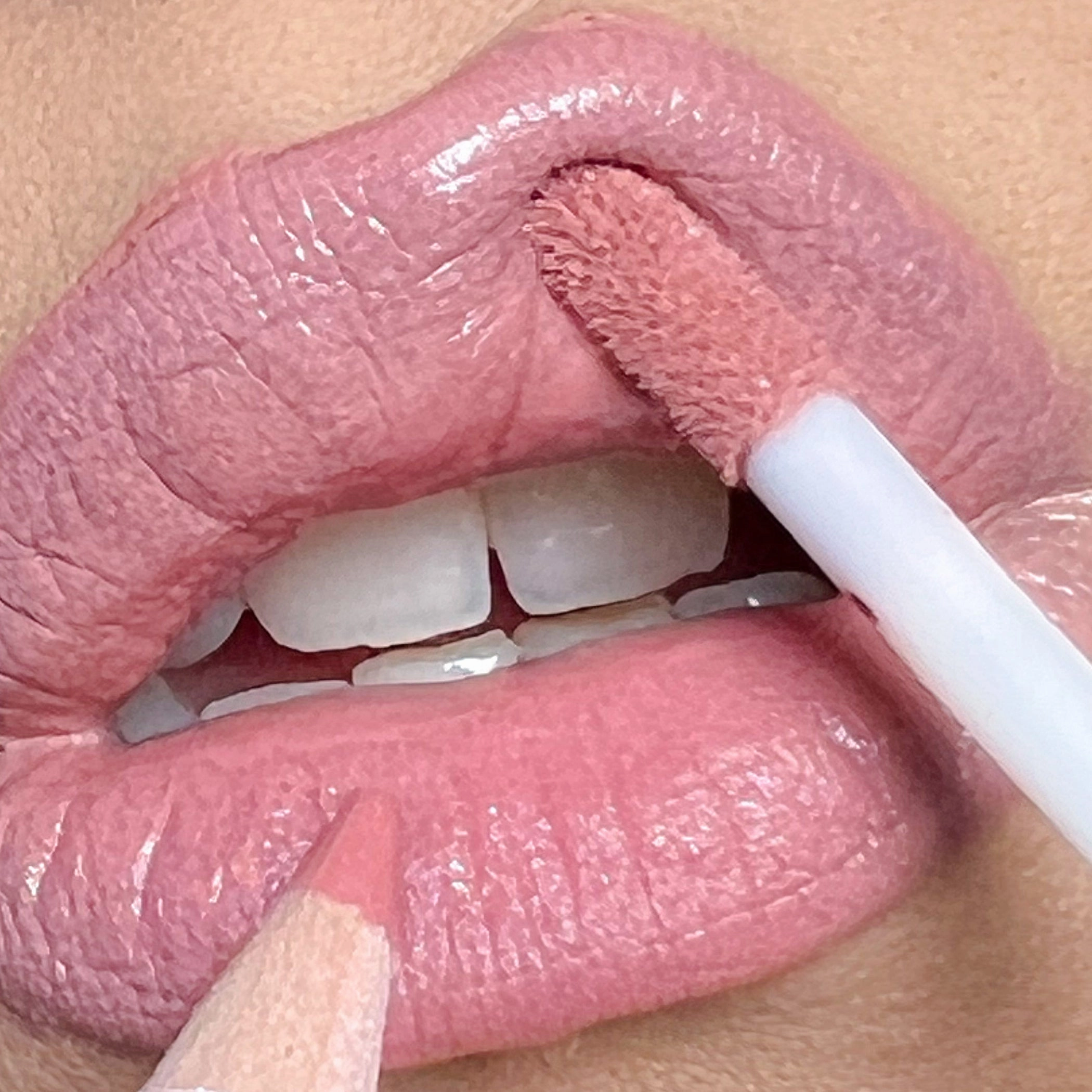 Revolution Lip Contour Kit Brunch