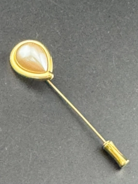 Signed Monet vintage Ladies teardrop faux pearl Stick Pin, lapel brooch