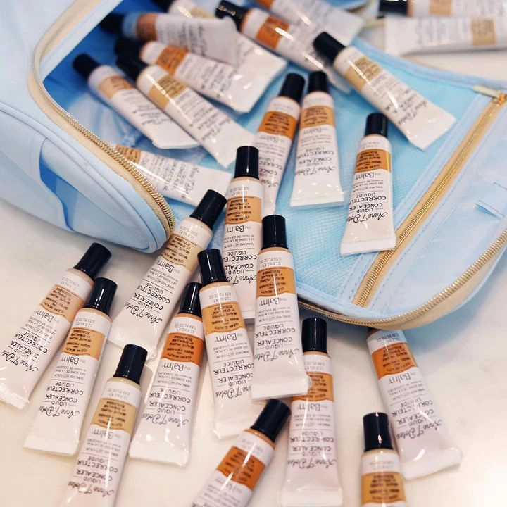 theBalm Anne T. Dotes Liquid Concealer