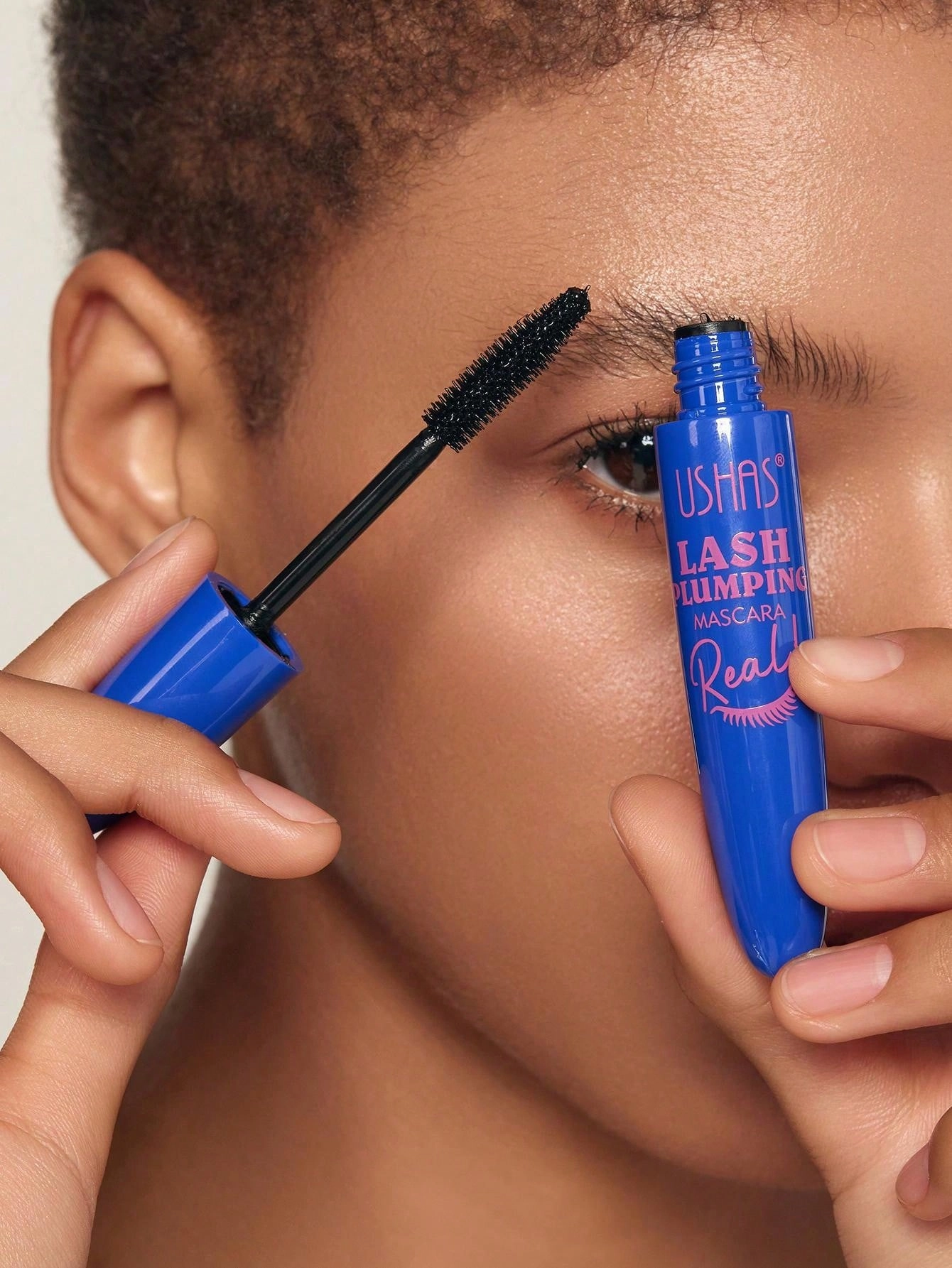 Ushas Big Lash Mascara: Extreme Black - Waterproof & Smudge-Proof, 24-Hour Wear