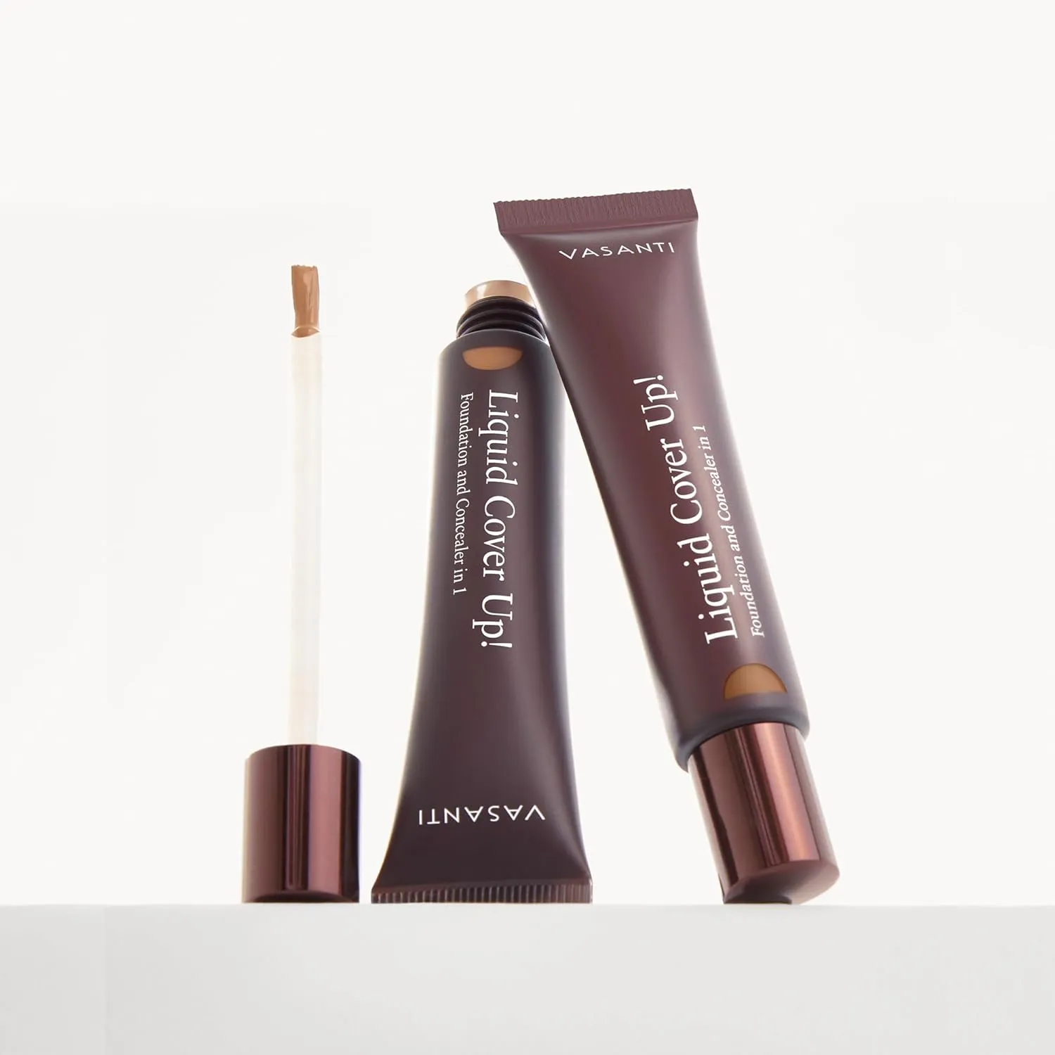 VASANTI Oil-Free Foundation & Concealer in 1 - Liquid Cover-Up (V1) - Full Matte Coverage Long Lasting Paraben-Free Vegan Friendly Makeup